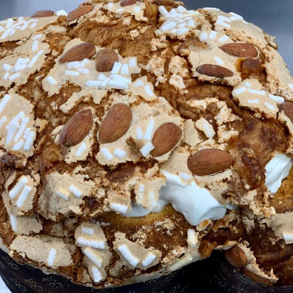 Colomba filled with Gelato Buontalenti  home delivered in London with cosaporto.co.uk