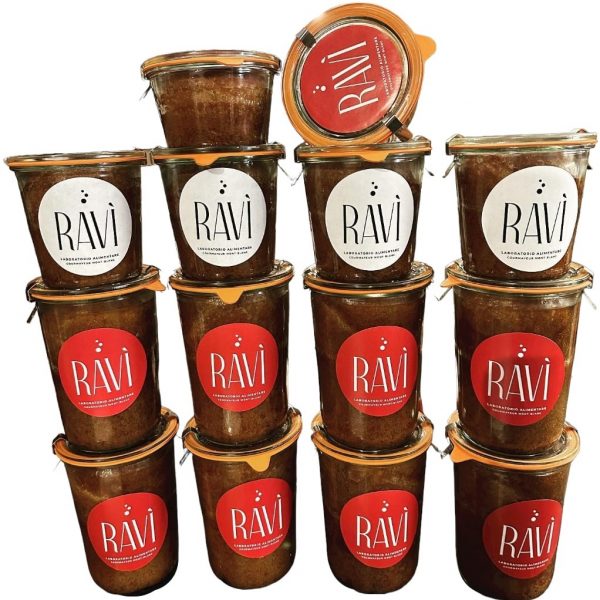 Babà al Rum in Vasocottura Ravì Pasticceria & Gelateria consegna a domicilio con Cosaporto.it