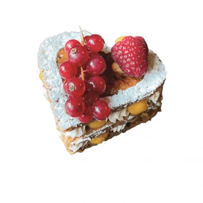 Millefoglie a cuore con crema e frutti di bosco con rosa - Nhero Milano consegna a domicilio con Cosaporto - Nhero Milano consegna a domicilio con Cosaporto