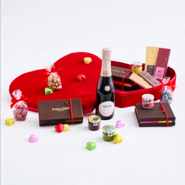 Cuore Immenso di Entirco Rizzi a domicilio a Milano