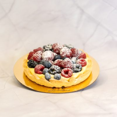 Torta crostata di crema e frutta fresca -  senza glutine e delattosata 1